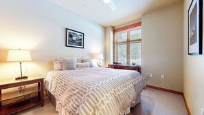 3 Schlafzimmer, Reisekinderbett, kostenloses WLAN, Bettwäsche