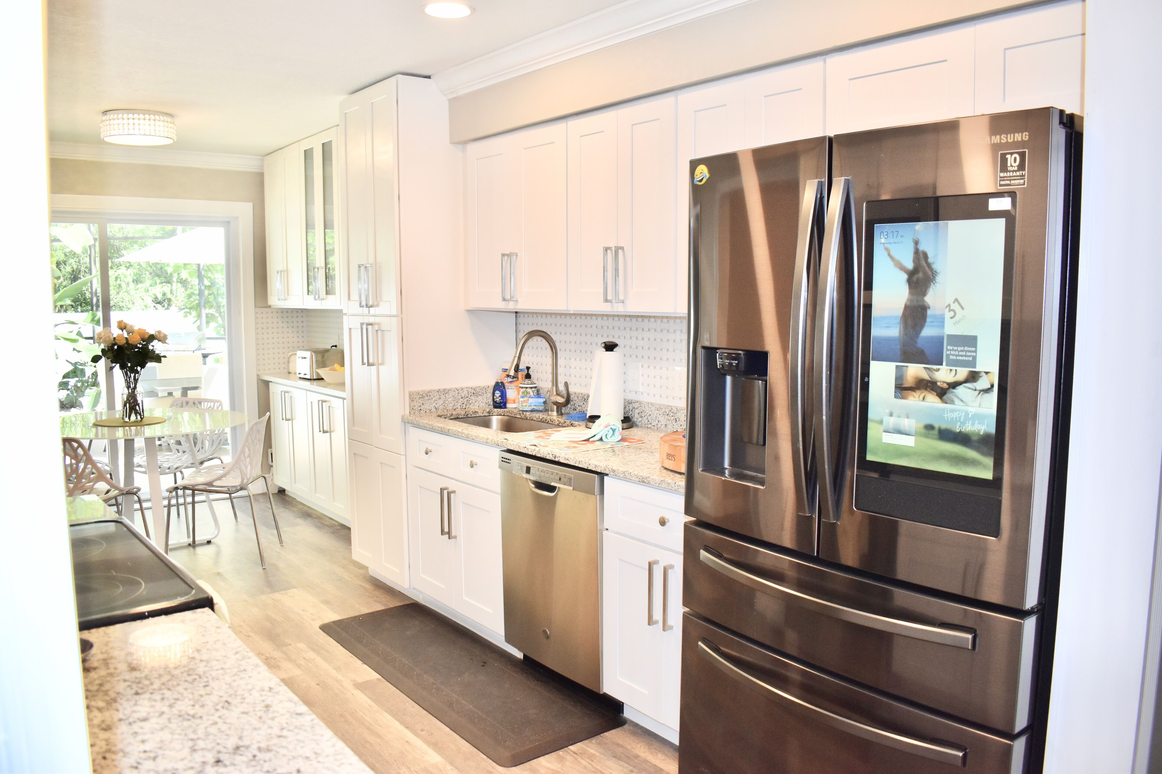 冰箱、微波炉、烤箱、炉灶