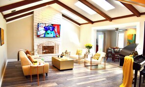 Smart TV, fireplace, stereo, offices