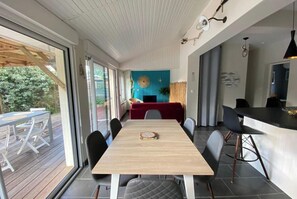 Dining - Maison Des Lauriers à Andernos with heated pool (Andernos-les-Bains)