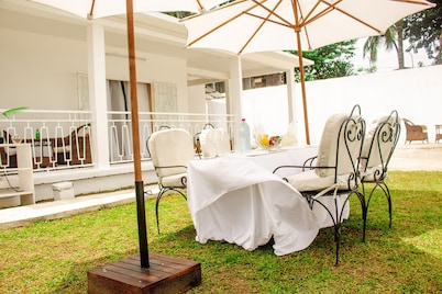 Maison Blanche à Bonapriso