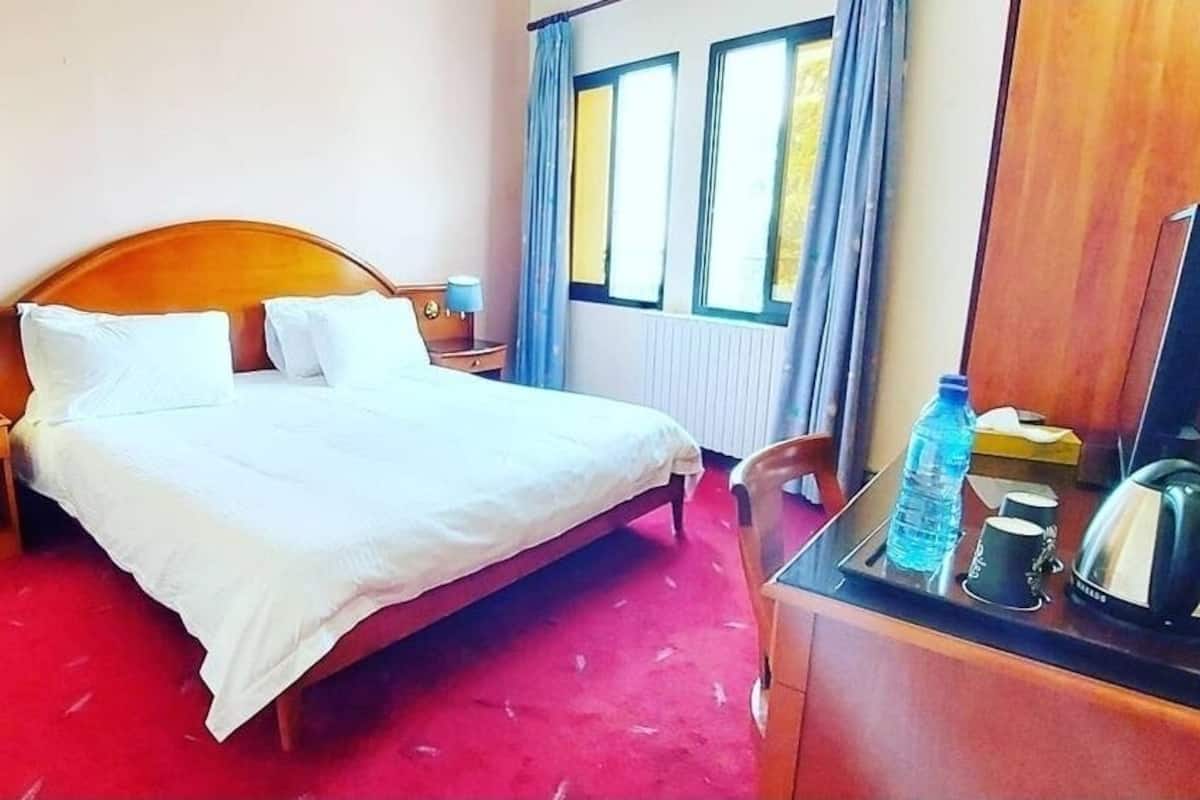 Standard Double Room, Valley View