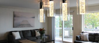 Lux Lakefront Home + 3 Rustic Cabins - Sleeps 20