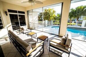 Terrace/patio - *Newly Renovated Single Family Home w/Private Pool (Key Colony Beach)