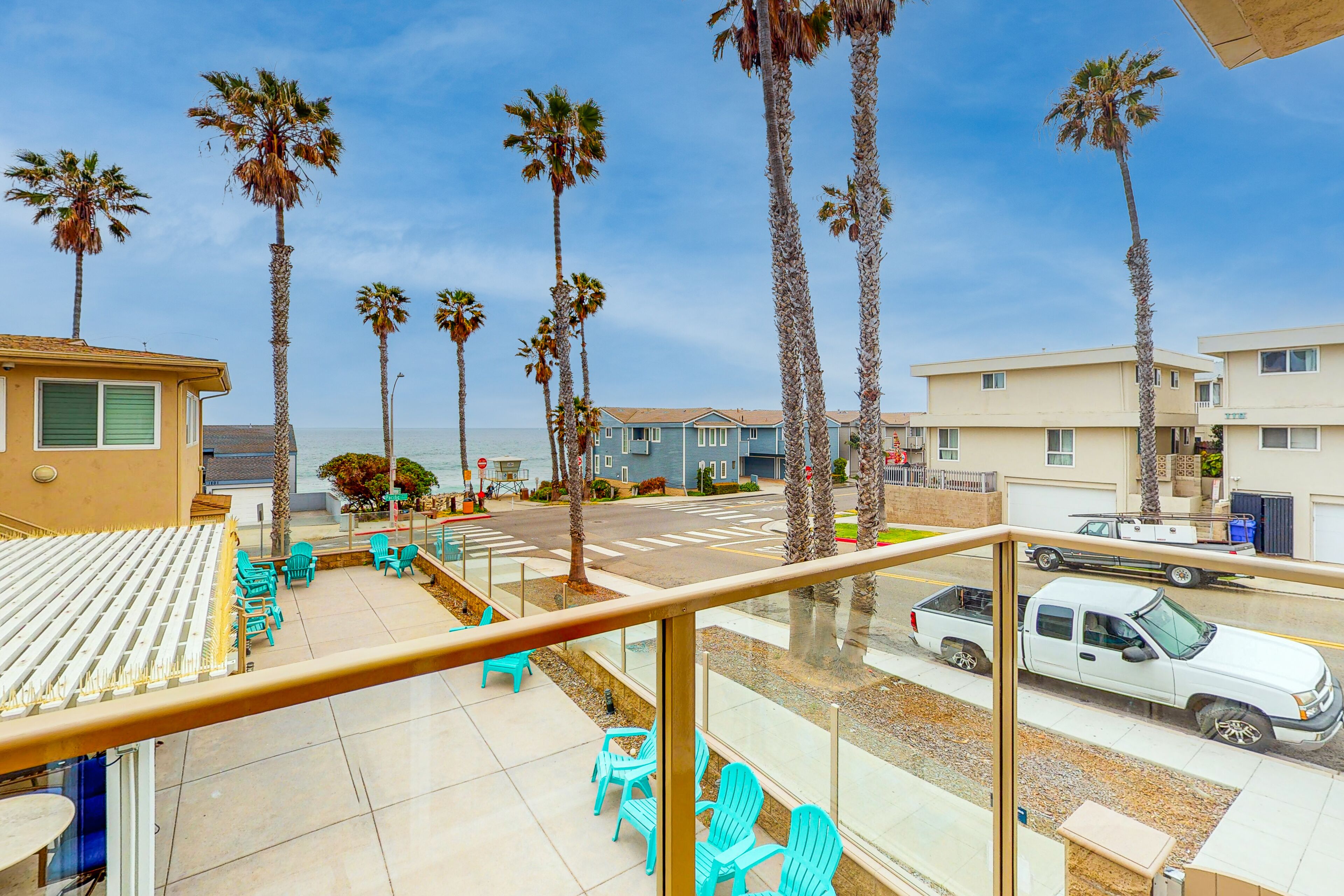 Elegant Condo w/Beach Access, Free WiFi, Private Washer/Dryer, Balcony