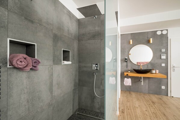 Hair dryer, towels