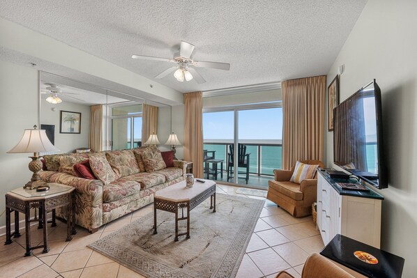 Smart TV, DVD player