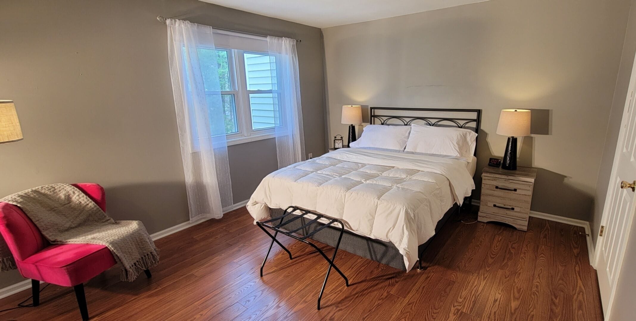 2 bedrooms, iron/ironing board, free WiFi, bed sheets