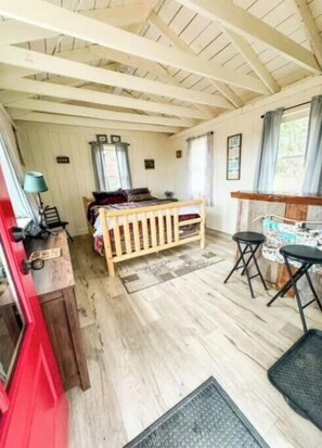 WiFi, bed sheets - Smore's Cabin, beautiful mountain views (Andover)