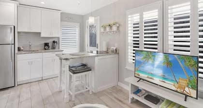 Island Vibes Cottage | Amazing Location