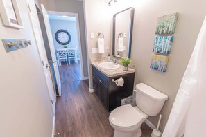 Shower, hair dryer, towels - Full Kitchen, In-Suite Laundry, Wi-Fi, and Parking (Wasilla)