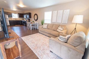 تلفزيون، مكتب