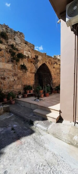Apartment | Exterior - 4 Guests - Veneris Residence Apartment in Chania (Chania)