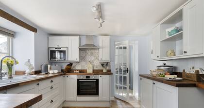 Old Stable Cottage is a glorious, well thought out former farm building