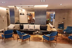 Interior - Spacious 2 BR Suite near Colon Theater (Buenos Aires)