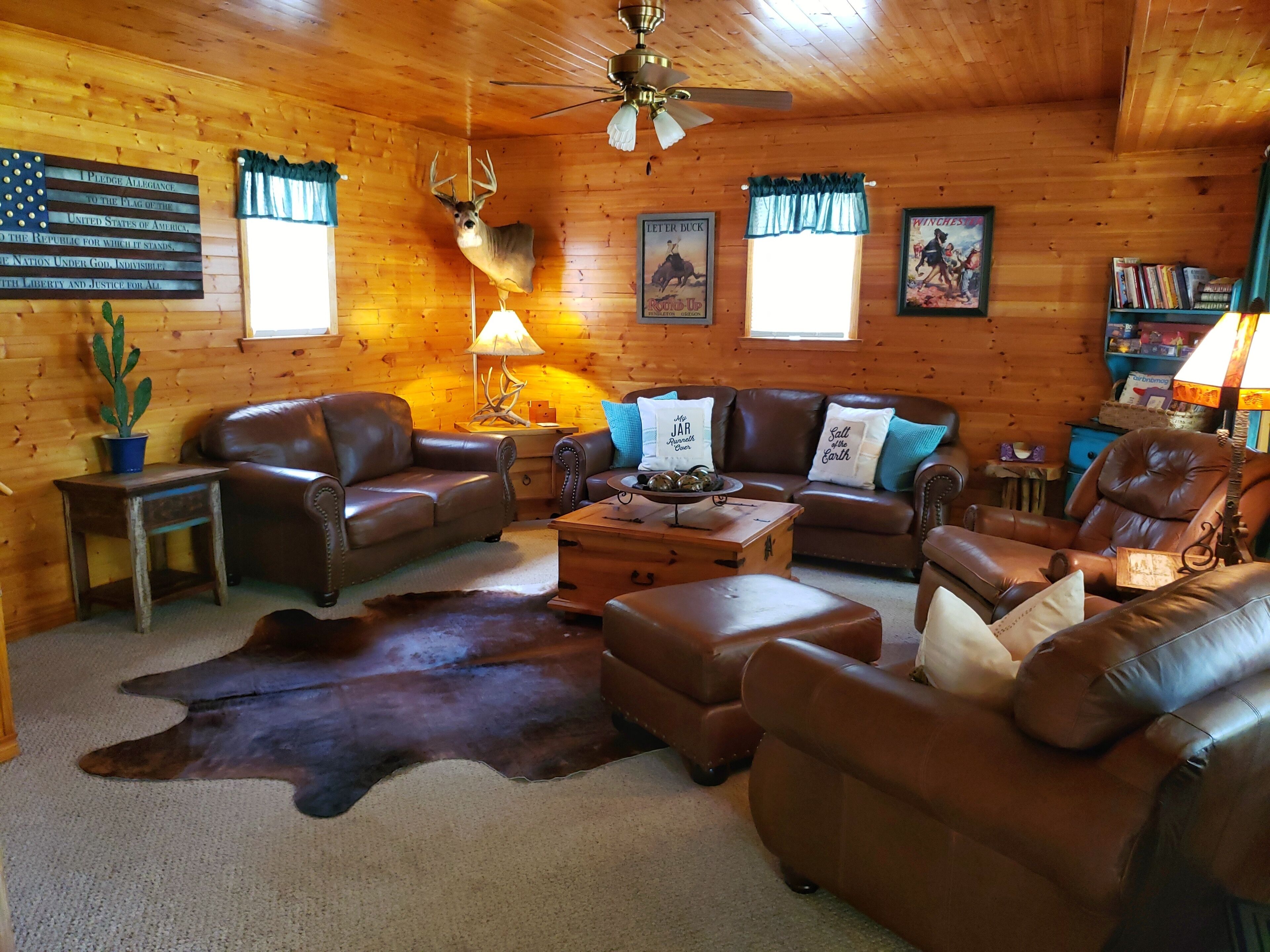 Quiet Country Cabin nestled on 100 Acres