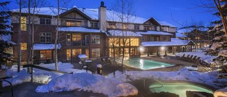 Indoor pool, outdoor pool