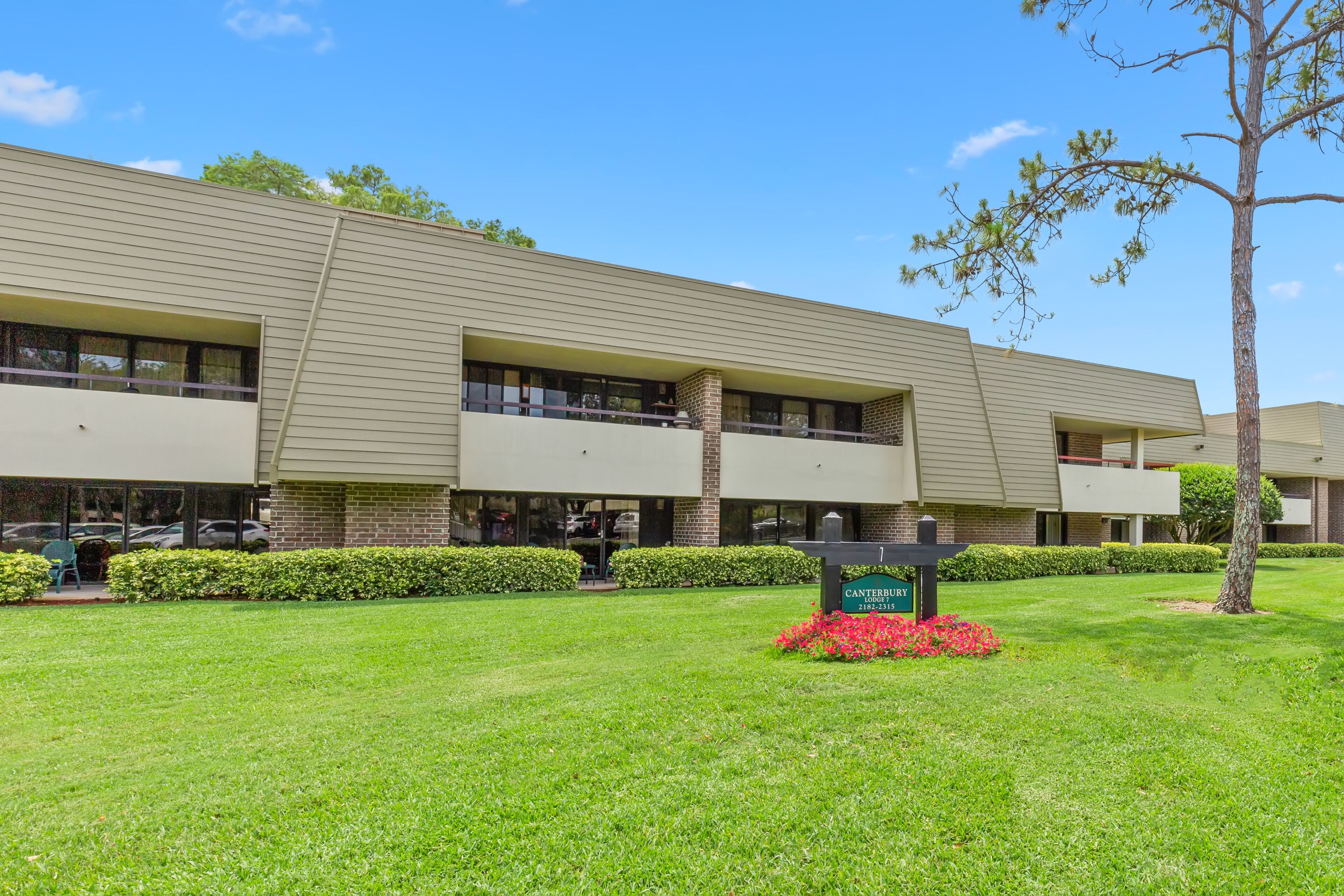 Palm Harbor Condo