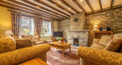 Theaked Stones, Leyburn, Yorkshire Dales