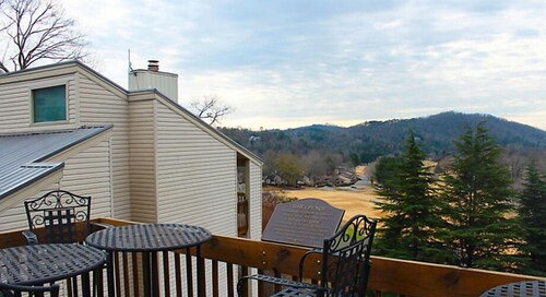Foxrun Townhouses - 2 Bedroom Townhome