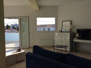 Smart TV, DVD player