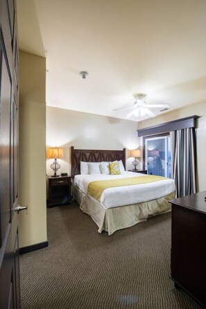 1 bedroom, iron/ironing board, WiFi, bed sheets - Bluegreen Parkside Williamsburg Resort ™ - 1 Bedroom Deluxe (Williamsburg)