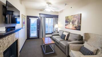 TV, fireplace, DVD player