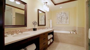 Hair dryer, bidet, towels, soap - Ritz Carlton Club, Lake Tahoe - 2 Bedroom (Truckee)