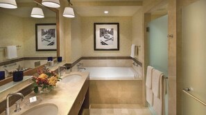 Hair dryer, towels - Ritz Carlton Club, Lake Tahoe - 3 Bedroom (Truckee)