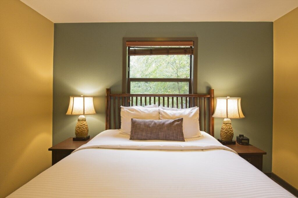 Christmas Mountain Village™ - 2 Bedroom Cottage