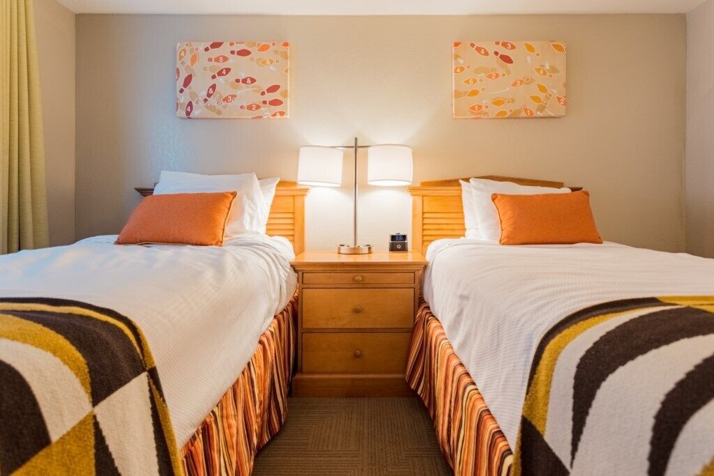 Shore Crest Vacation Villas™ I & II - 2 Bedroom Marshview