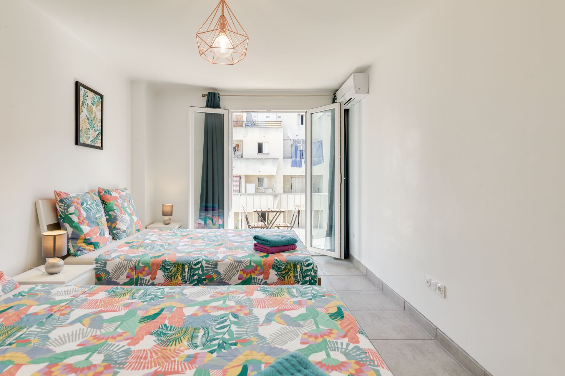 4 室のベッドルーム、アイロン / アイロン台、旅行用ベビーベッド、WiFi (無料)