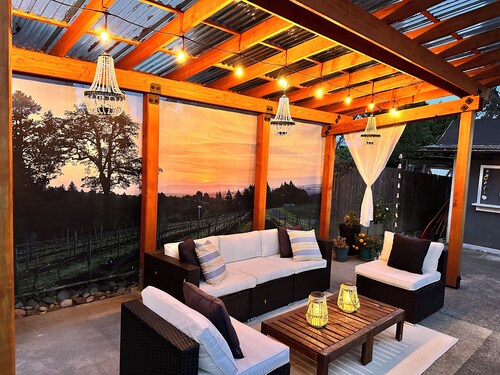 Walk to 9 Wineries & Red Hills Market•Firepit•Trellis•Swing•Fast Wifi