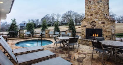 4 Bedroom Townhome in Rock Barn Golf & Spa