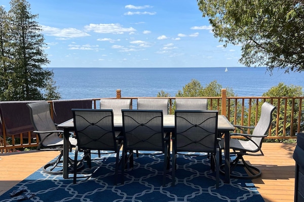 Outdoor dining table with a view!