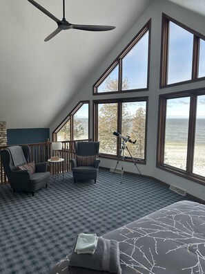 5 Schlafzimmer, Schreibtisch, Bügeleisen/Bügelbrett, kostenloses WLAN