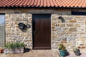 Exterior detail - Millstone Cottage - Stunning barn conversion! (Whitby)