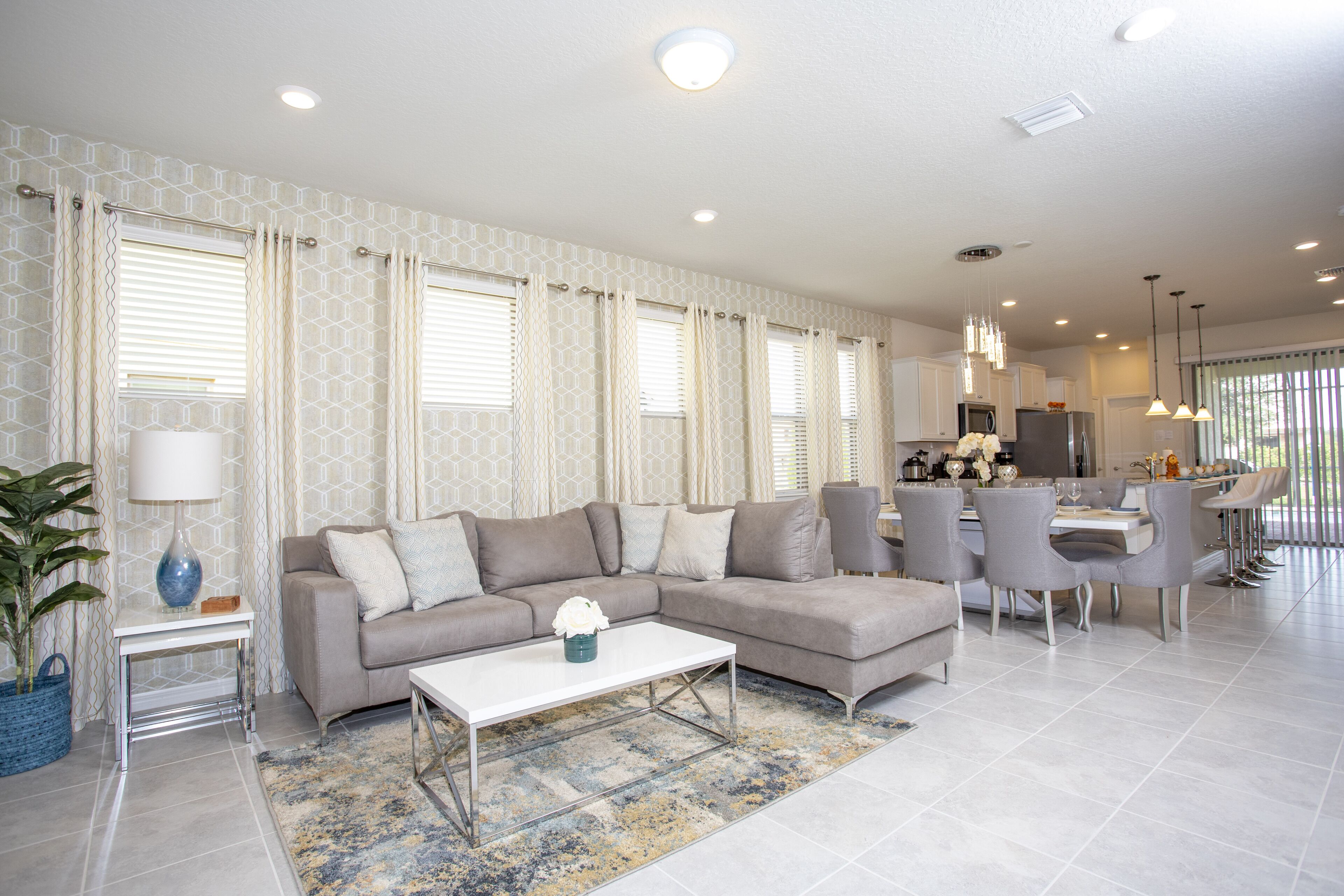 Villa Batista - Exceptional FIVE-Bedroom House in Solterra Resort