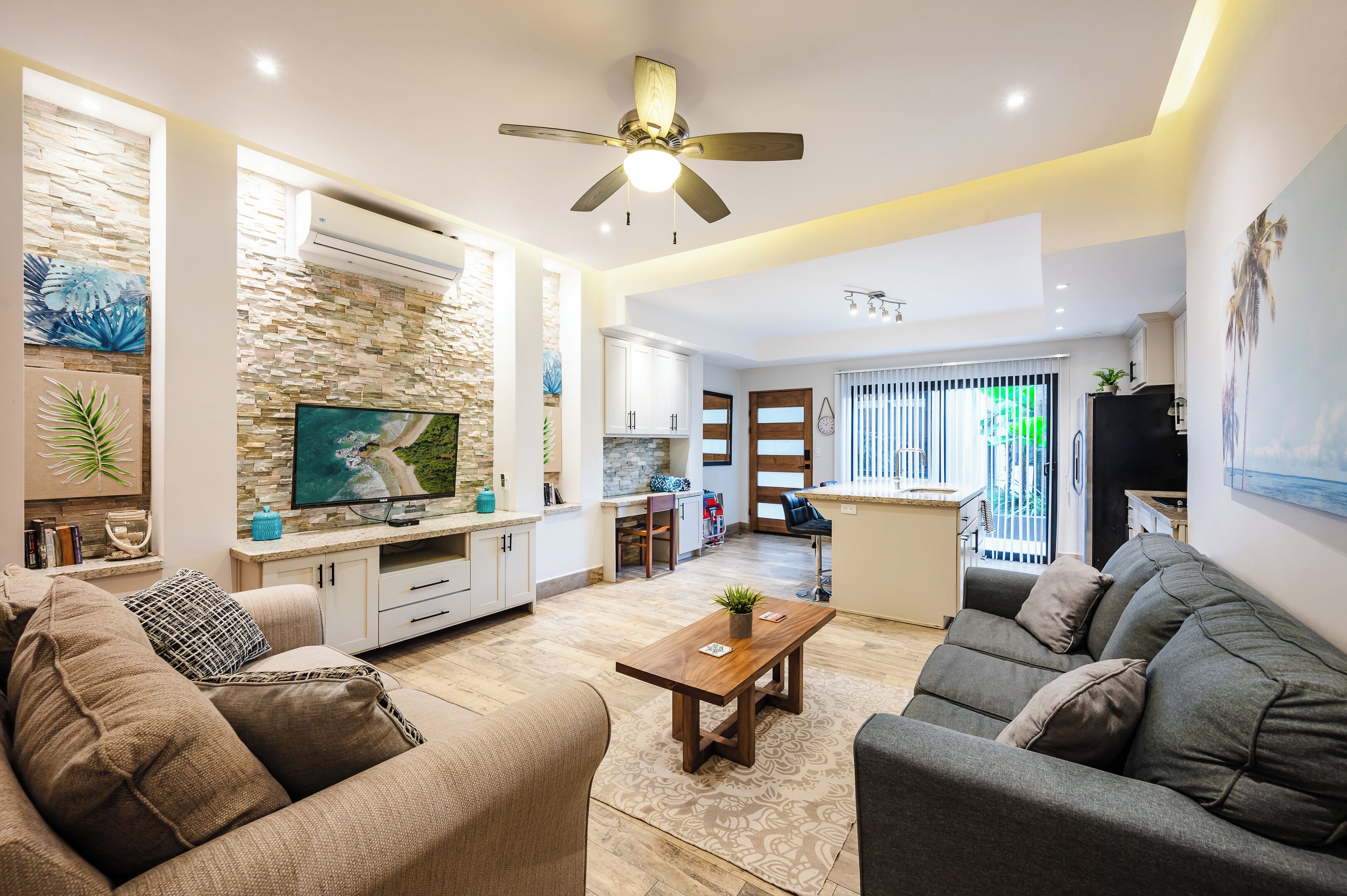 Iguana Surf Villas,  6 Bedrooms, 6.5 Bathrooms,  5 Kitchens Center Of Tamarindo - Tamarindo