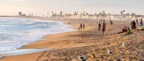 Am Strand, Liegestühle, Strandtücher