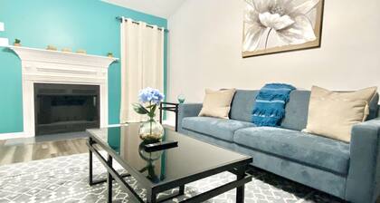 Newly Renovated Home- Clean & Comfy