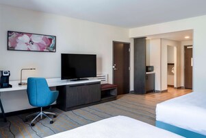 Room, 2 Queen Beds, Accessible, Bathtub | Hypo-allergenic bedding, in-room safe, desk, laptop workspace