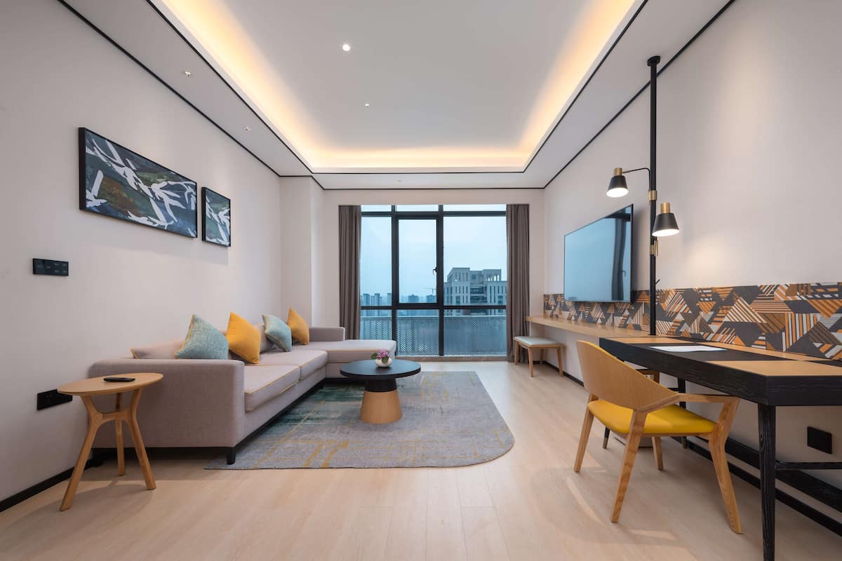 Suite, 1 Bedroom | 1 bedroom, premium bedding, pillow-top beds, in-room safe