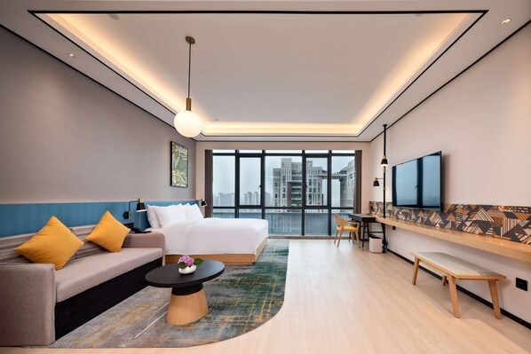 Deluxe Room, 1 King Bed | Premium bedding, pillowtop beds, in-room safe, individually decorated