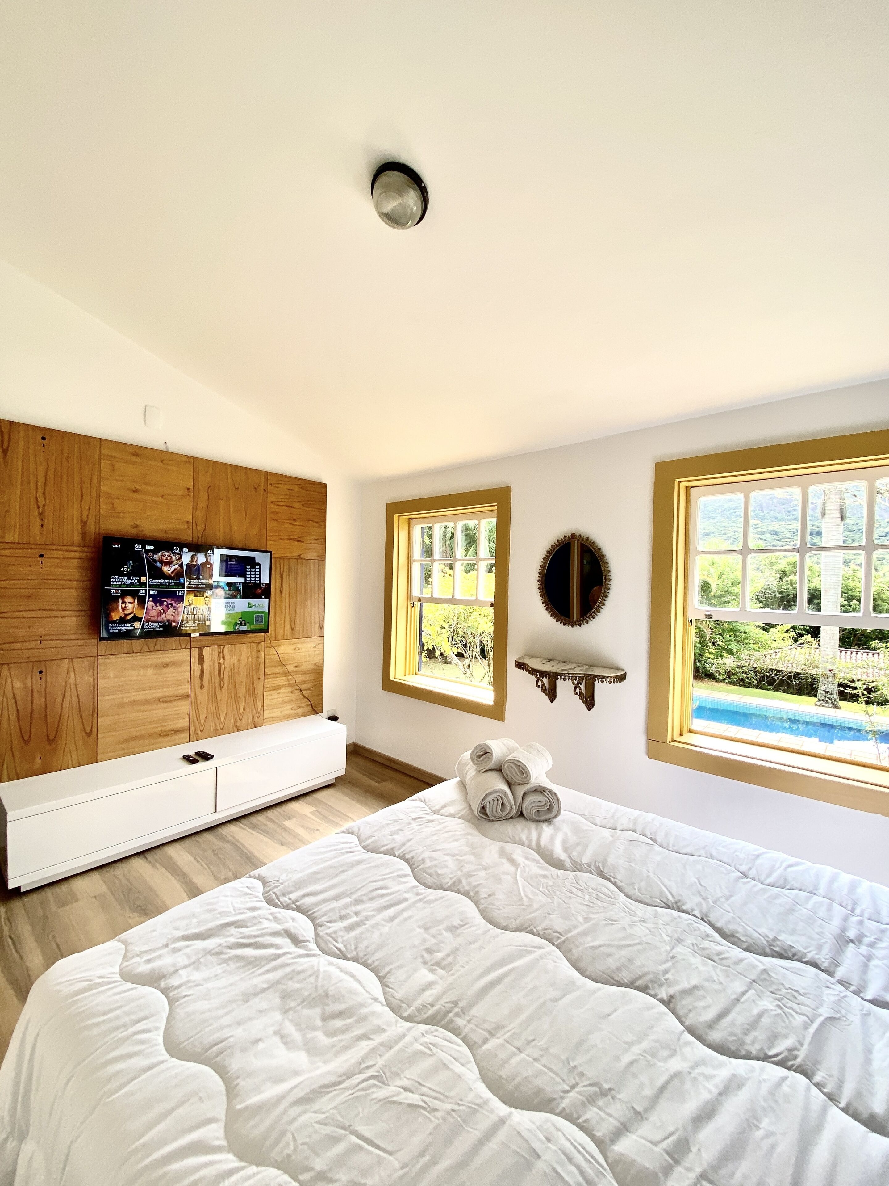 4 soveværelser, skrivebord, strygejern/strygebræt, gratis Wi-Fi