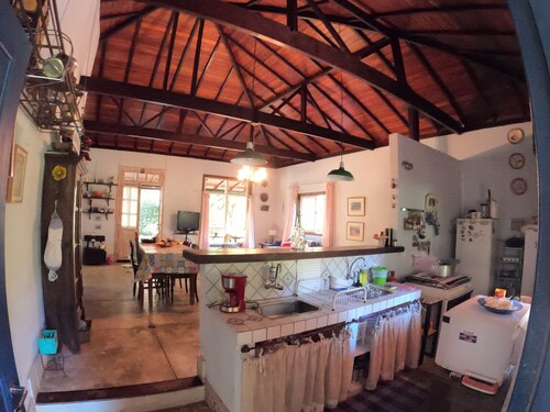 Sítio com Chalés com Lareira e spa