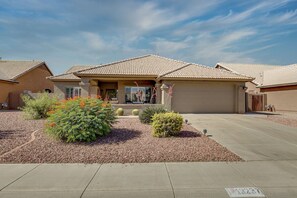 Property grounds - Backyard Luxury with Private Pool and Hot Tub on Golf Course (Goodyear)