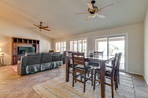 Dining - Backyard Luxury with Private Pool and Hot Tub on Golf Course (Goodyear)