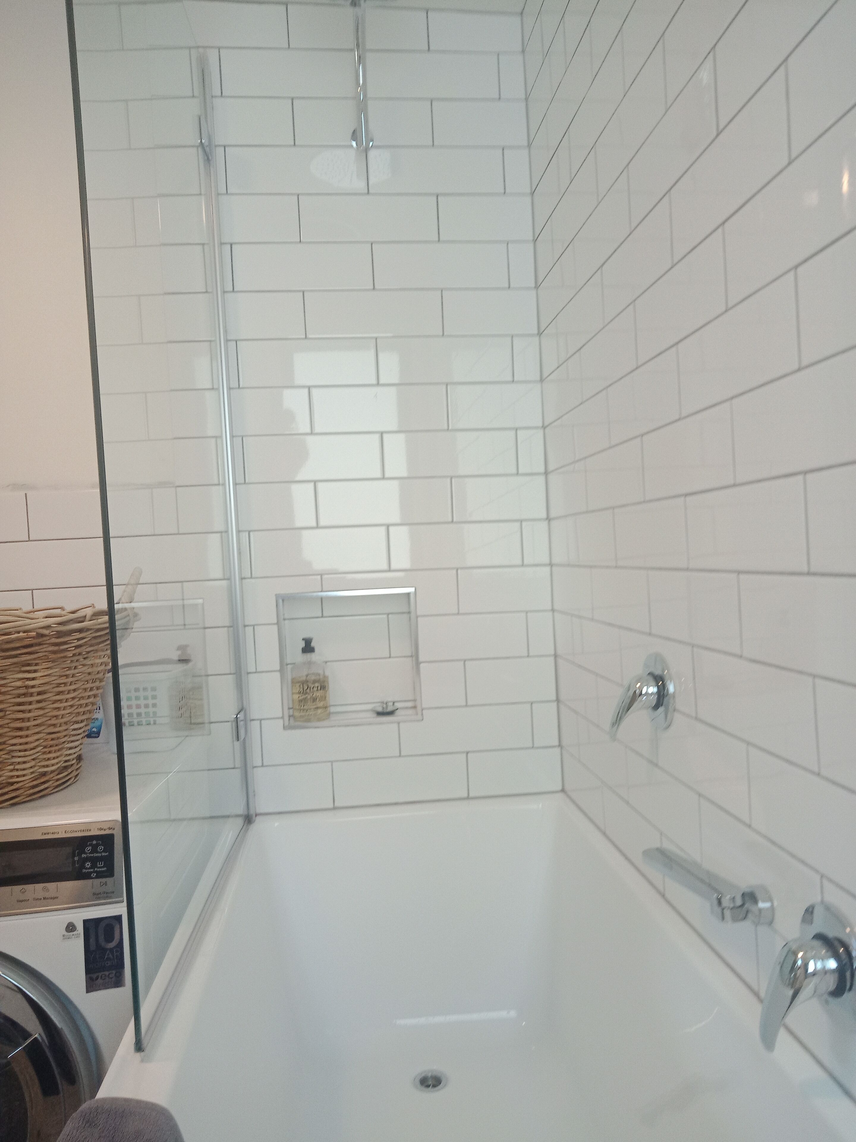 Combined shower/bathtub, hair dryer, towels, soap