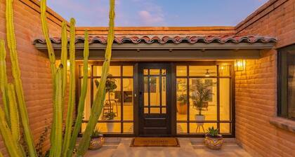 Sabino Velo Private Resort w Hot Tub & Heated Pool
